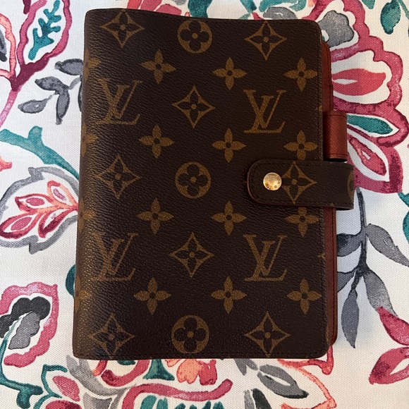 Louis Vuitton Agenda MM Schedule Planner - Picture 4 of 16